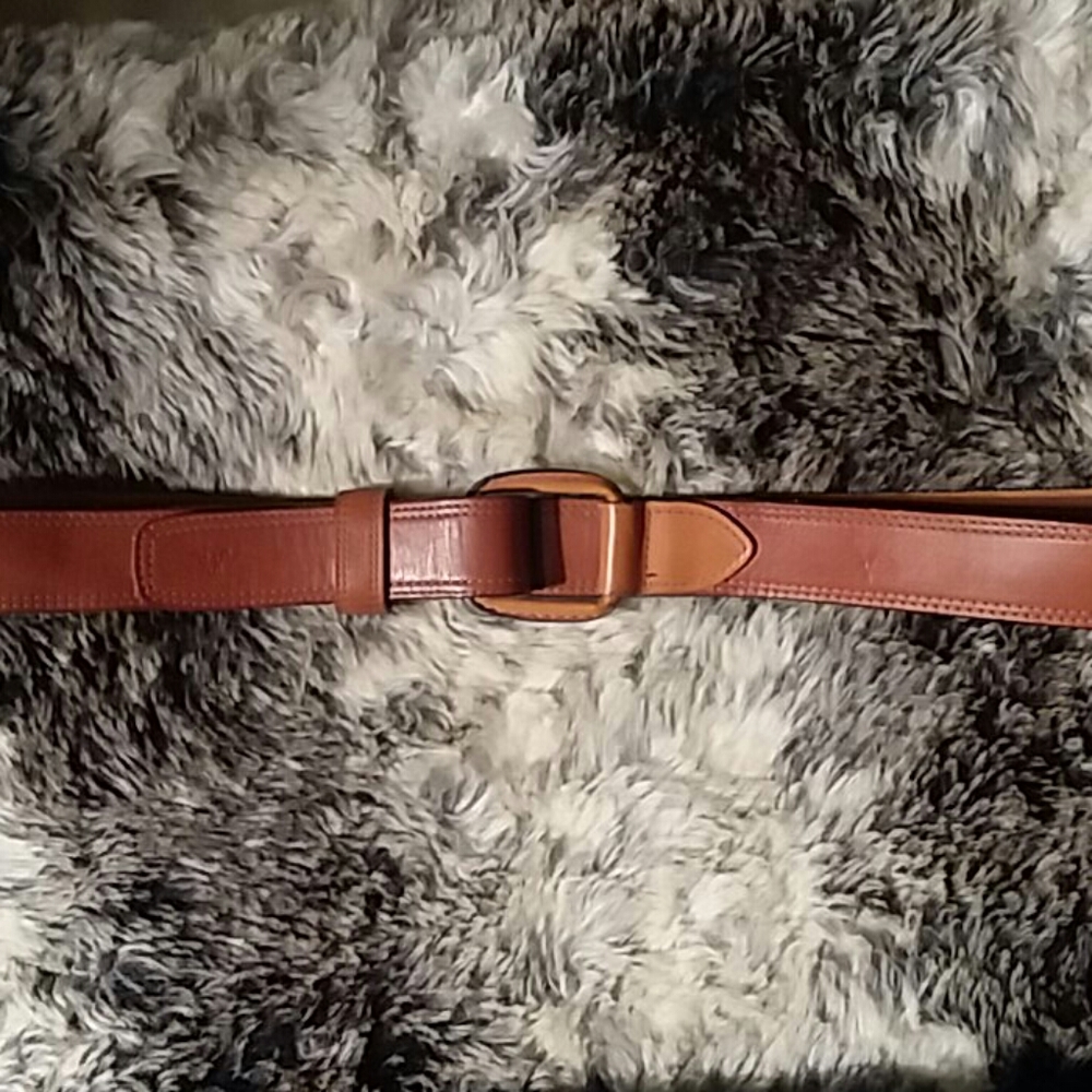 Frye leather belt size 40 or US M (8-10)
